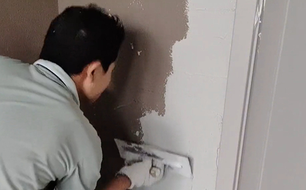 刷墻要幾遍膩子幾遍底漆幾遍面漆?